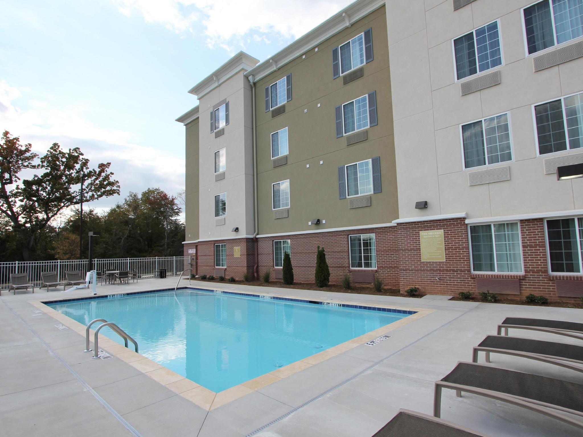 Candlewood Suites Greenville, An Ihg Hotel Eksteriør billede